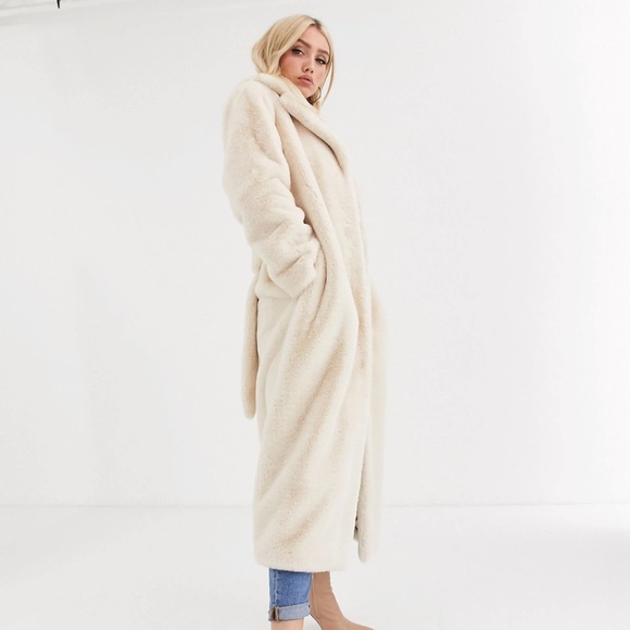 ASOS DESIGN plush faux fur longline maxi with belt in cream - Picture 11 of 13